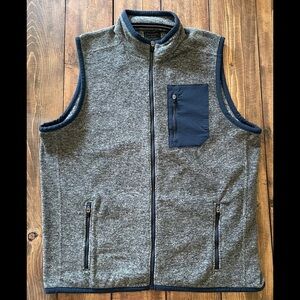 Abercrombie & Fitch Vest - Size XL